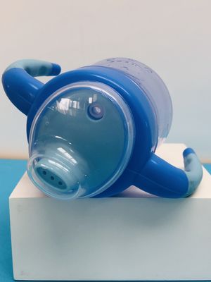 sippy 컵을 훈련시키는 BPA 무료 9 달 6 온스 비 누출